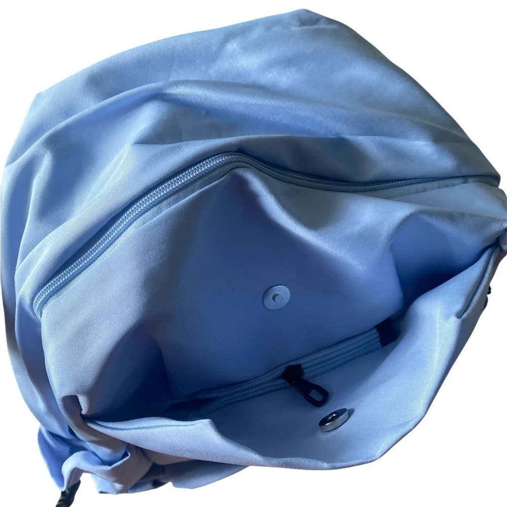 NWOT Light Blue Backpack with Plush Toy‎